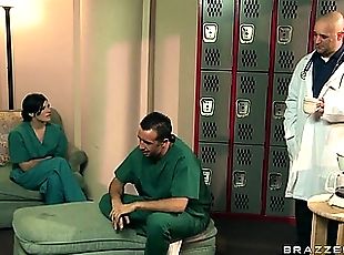 Medicinska sestra, Doktor, Uniforma